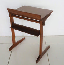 Load image into Gallery viewer, Addi 22 Sofa Desk